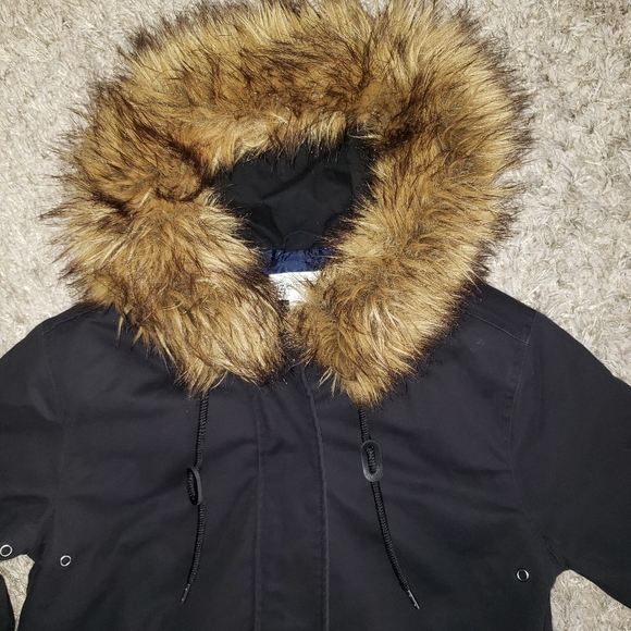 Liz Claiborne Woman's Parka Jacket with Faux Fur Hood - Picture 9 of 10